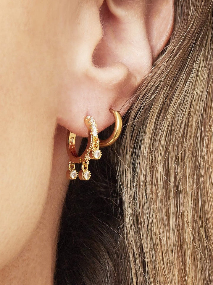 Earrings Triple Zircon Gold