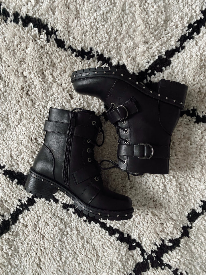 Luxury Boots Black