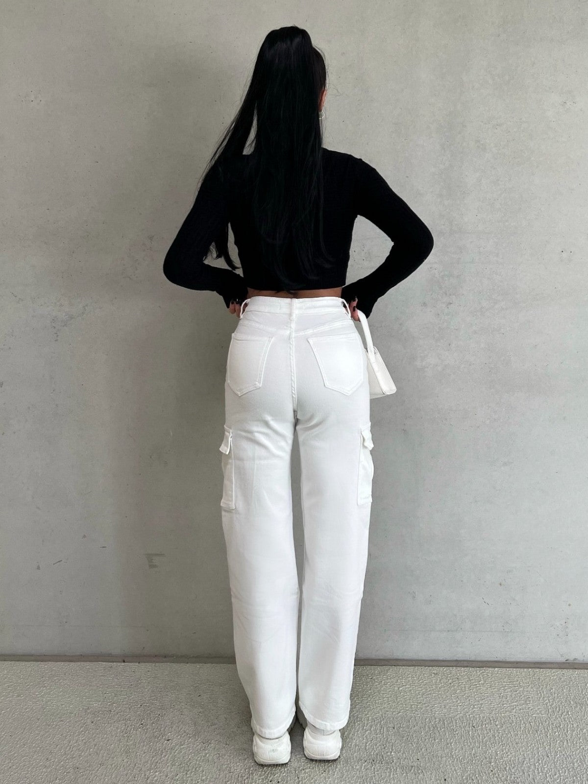 White straight leg sales cargo pants